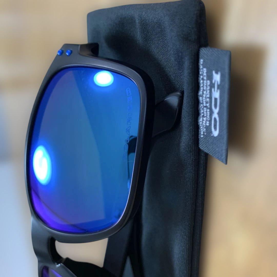 Oakley サングラス ブルーレンズ ブラックフレーム