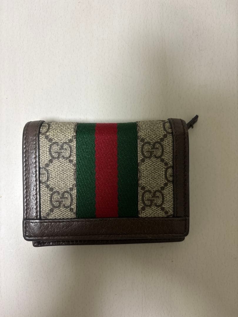 Gucci 二つ折り財布 【早く売りたいので値下げ可能です！】