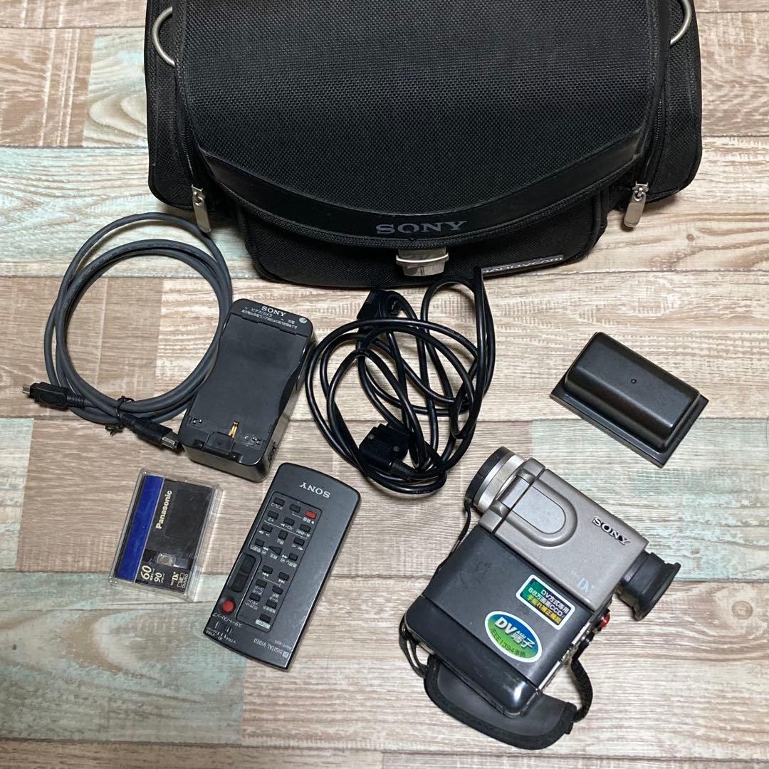 SONY Handycam MiniDVビデオカメラ DCR-PC7