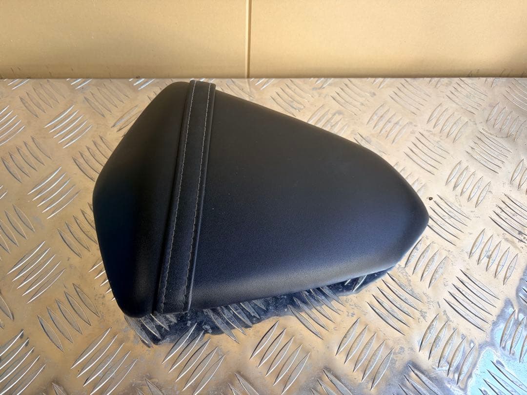 ニンジャ（EX250L）タンデムシート ※４枚目取付写真有り