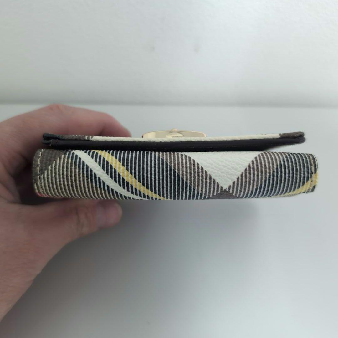 ヴィヴィアン ウエストウッド　三つ折り財布