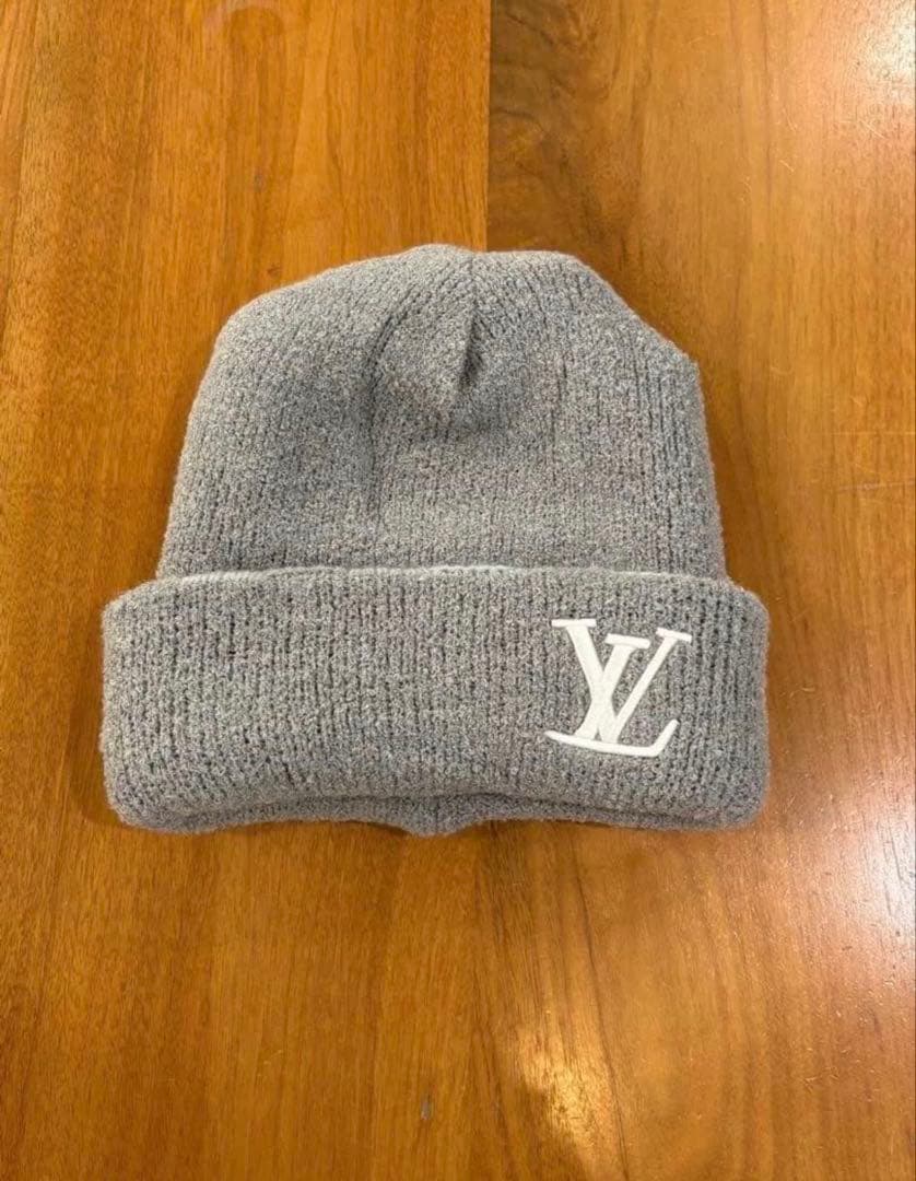 LV ルイヴィトン ニット帽 グレー・ホワイト