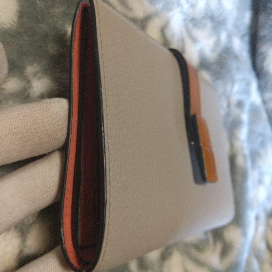 ロエベLOEWEバーティカルウォレット　グレージュ