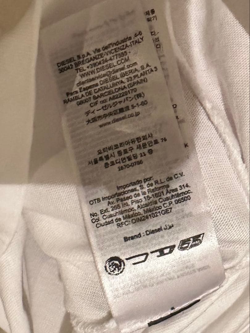 ディーゼル　tシャツ　ホワイト