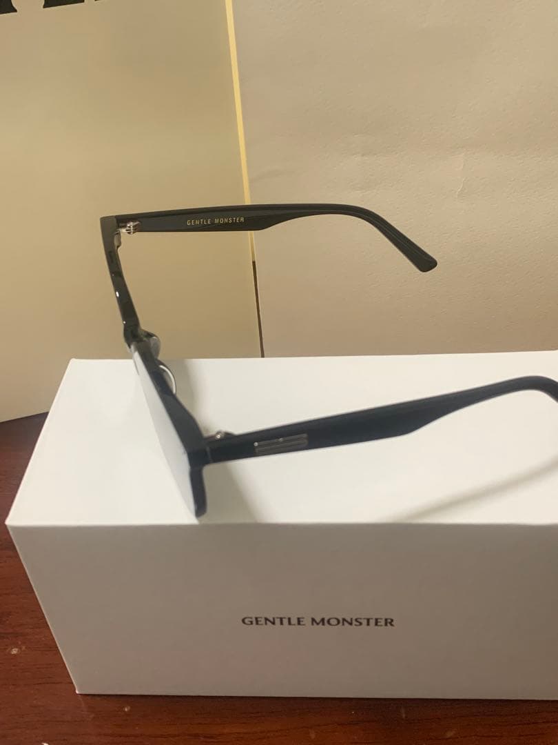Gentle Monster Heizer 01 ジェントルモンスター
