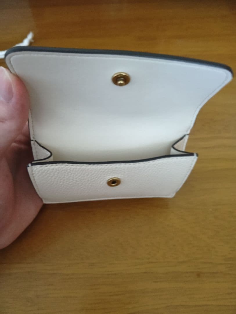 新品未使用品　COACH　 三つ折り財布