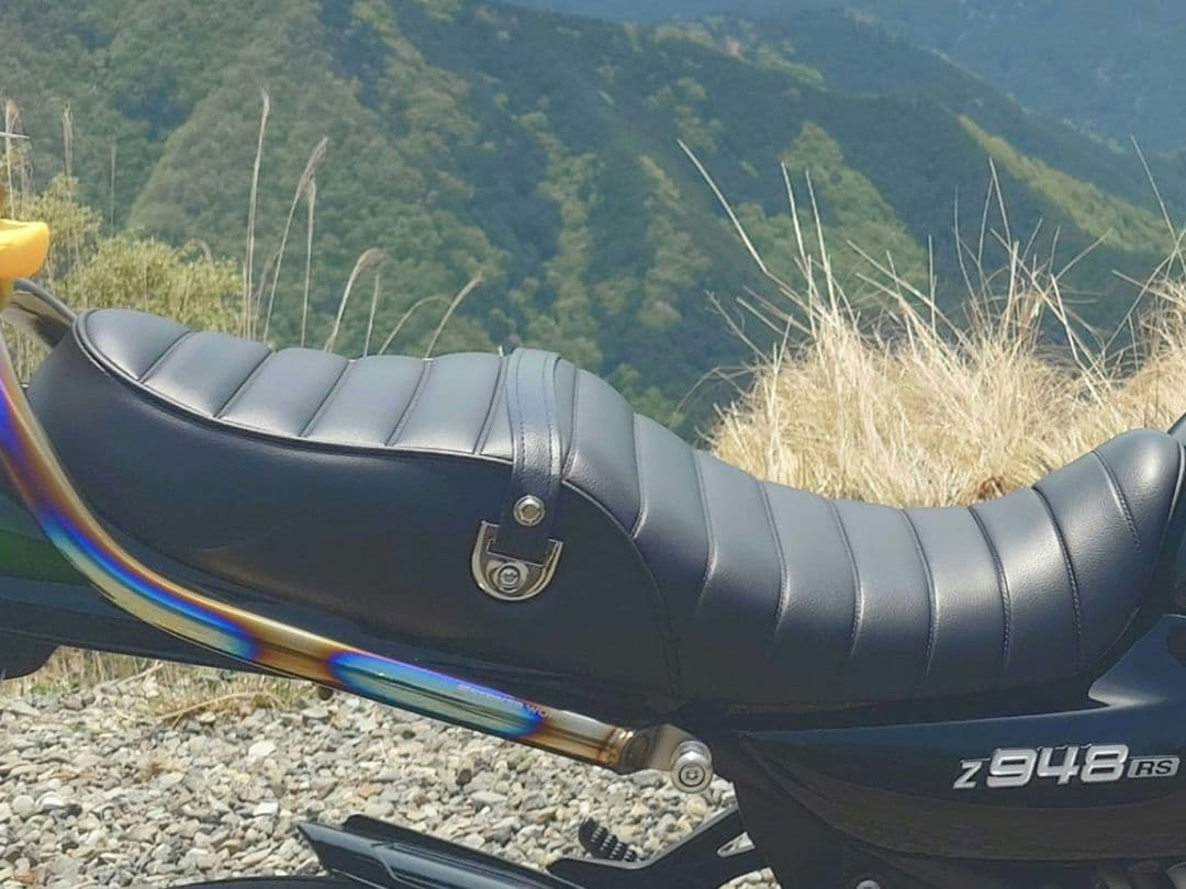 けい。他の方が購入されても発送しません。
