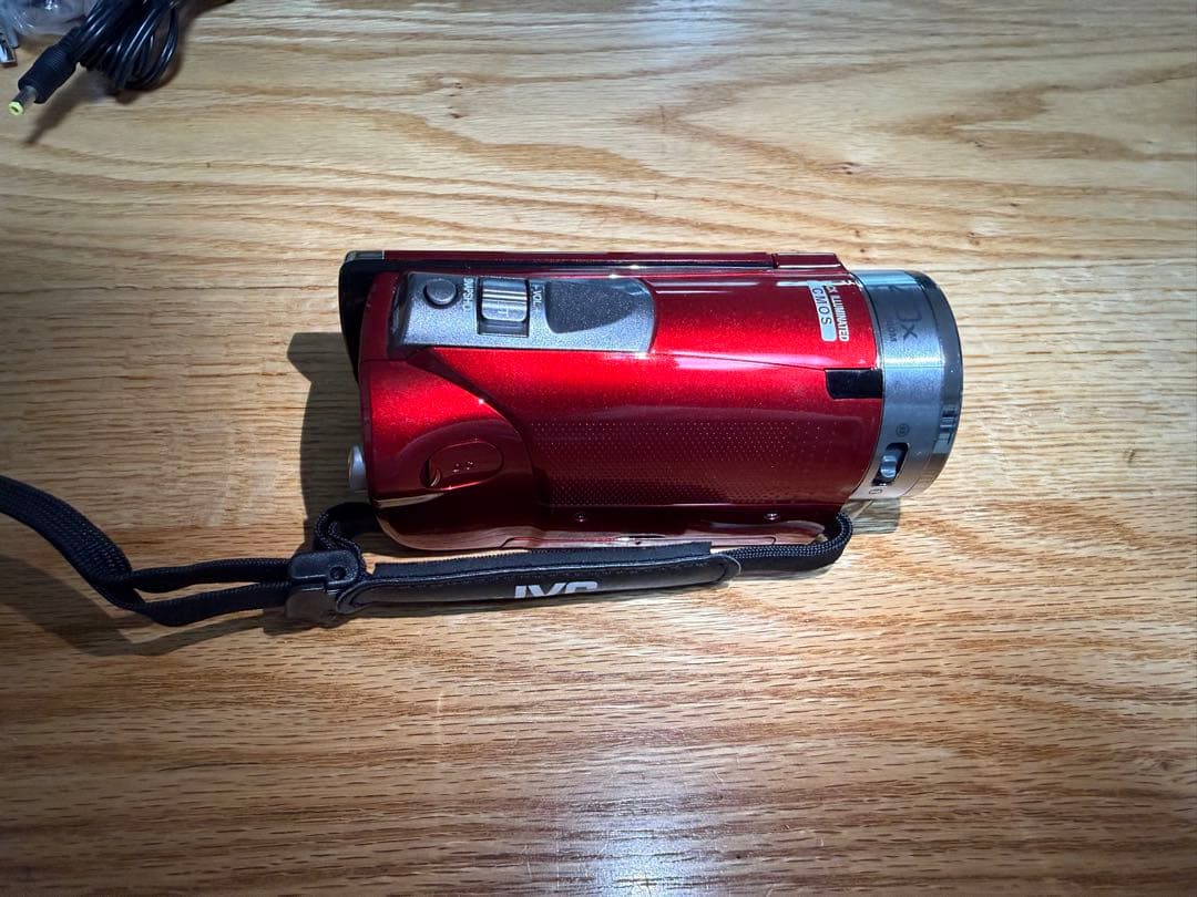 美品 JVC Everio GZ-HM33 バッテリー3個付 ビデオカメラ