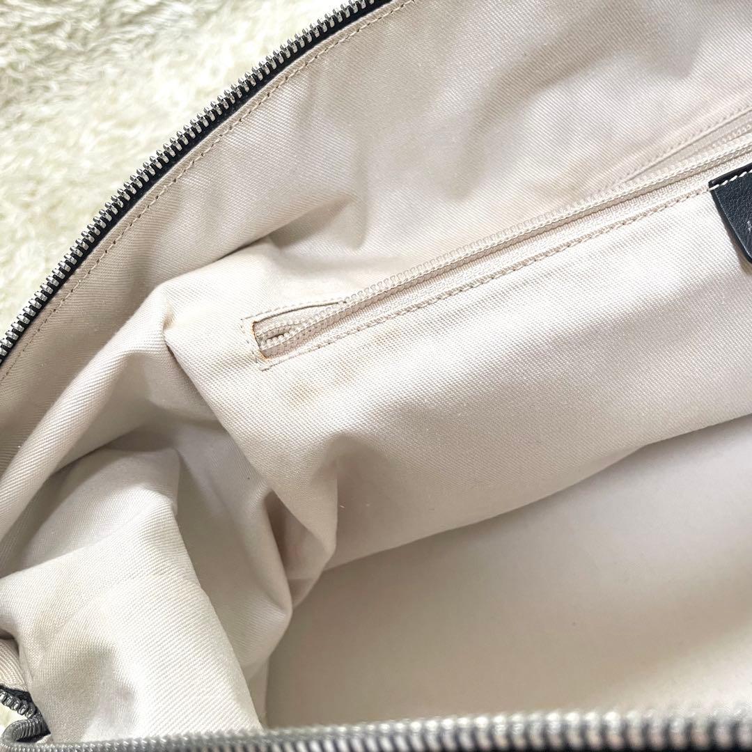 Salvatore Ferragamo ボストンバッグ 旅行バッグ　ブラック