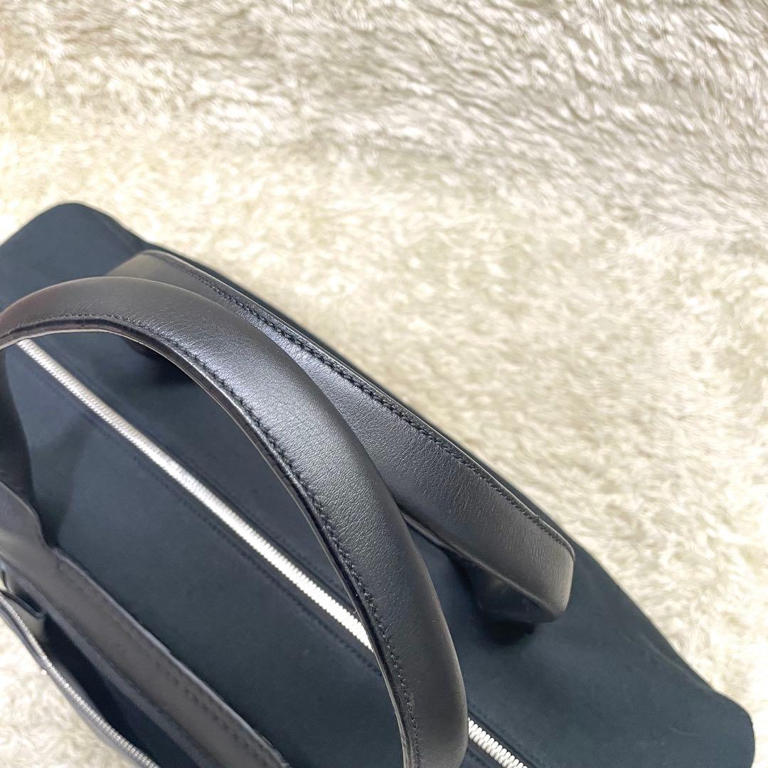 Salvatore Ferragamo ボストンバッグ 旅行バッグ　ブラック