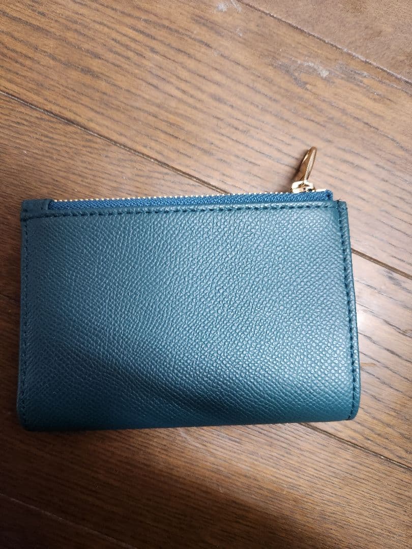 ★*★様 使わない為一部セール新品未使用FURLA二つ折り財布
