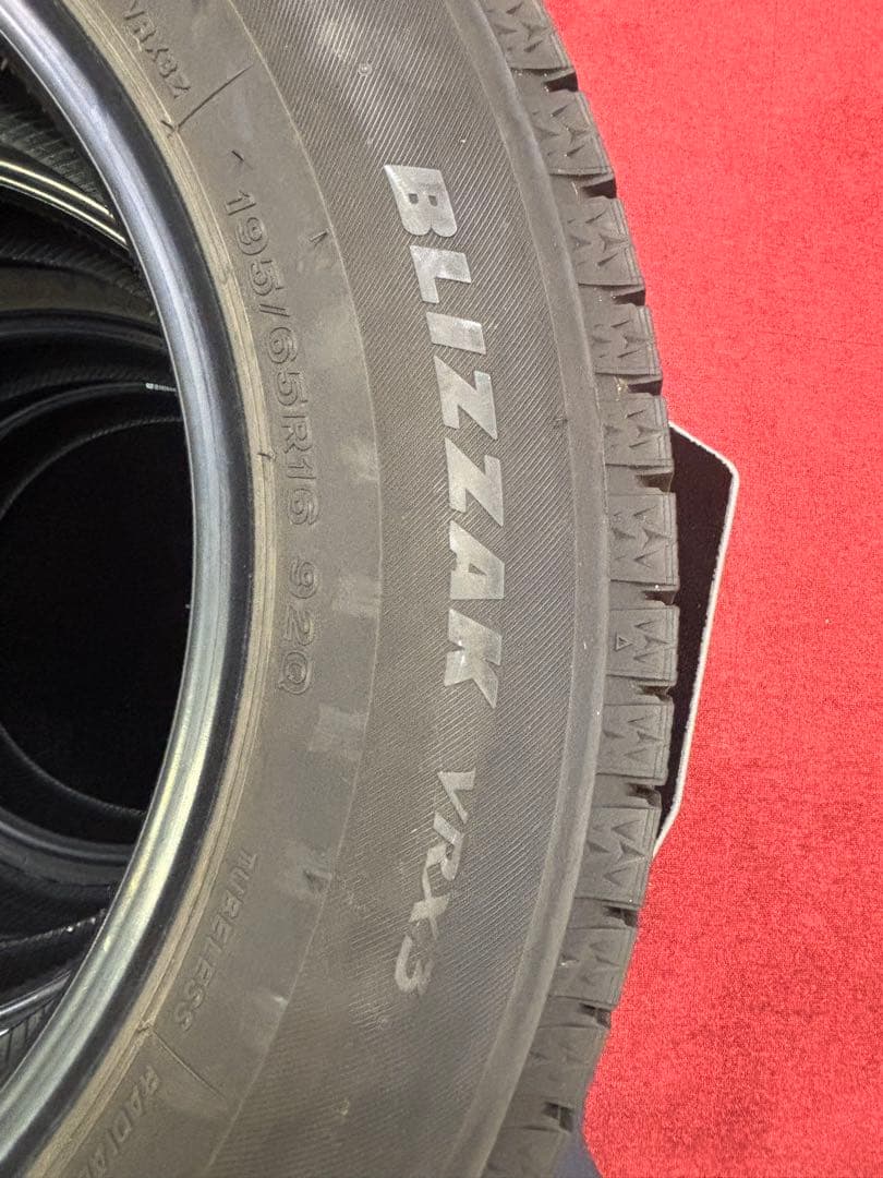 BRIDGESTONE BLIZZAK スタッドレスタイヤ 195/65R16