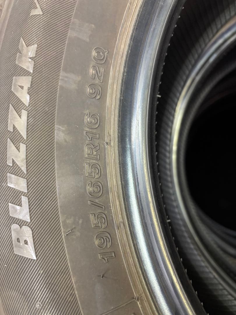 BRIDGESTONE BLIZZAK スタッドレスタイヤ 195/65R16