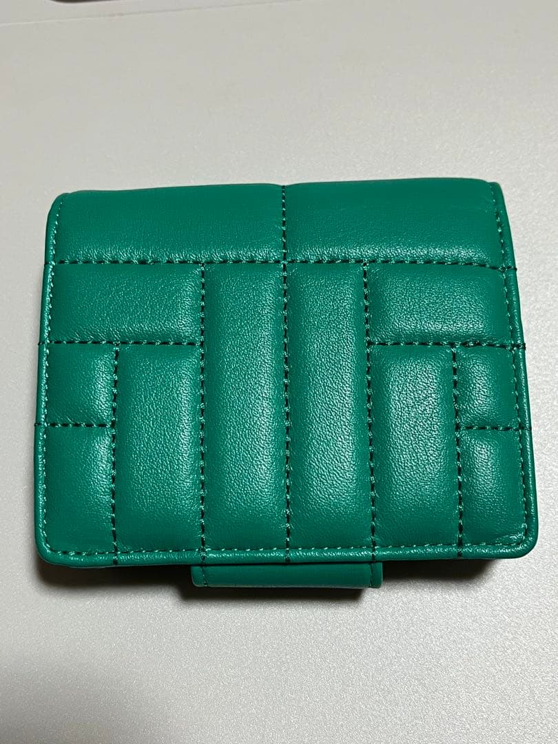 LANVIN グリーン キルティング 二つ折り財布