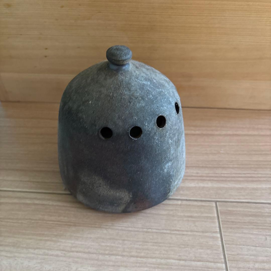 備前焼陶器製の円錐形オブジェ
