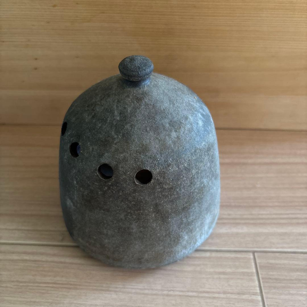 備前焼陶器製の円錐形オブジェ