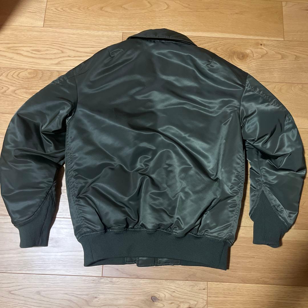 【美品】ユニクロ ＋J ダウンオーバーサイズリブブルゾン サイズXS オリーブ