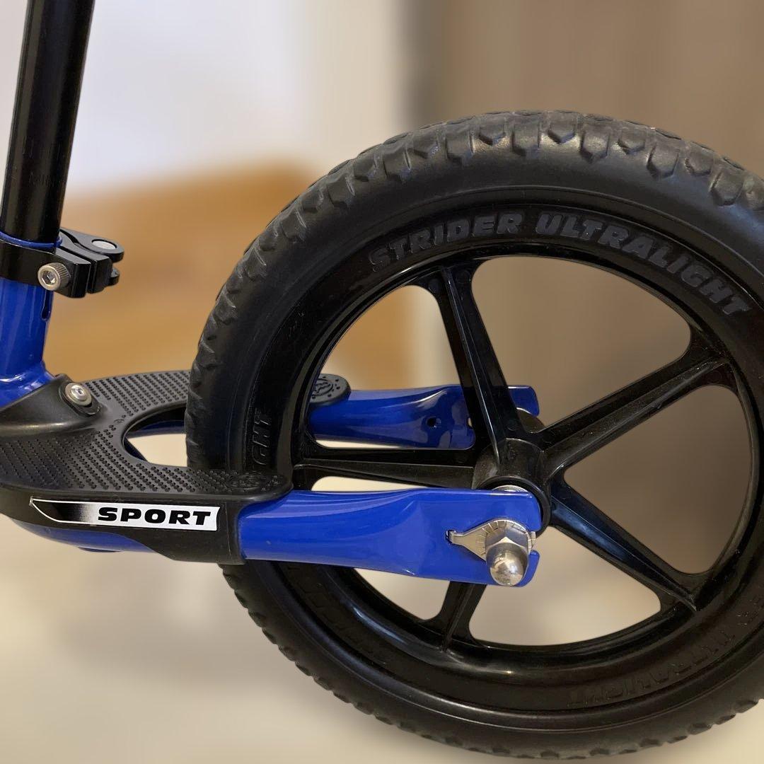 美品　STRIDER スポーツモデル 青