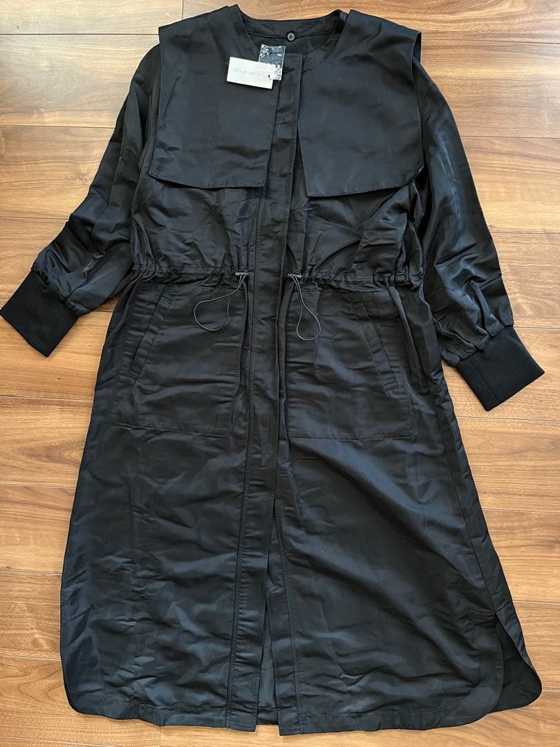 【タグ未使用】SUM1 STYLEスミ スタイル 襟付き2WAY馬刺繍コート 黒