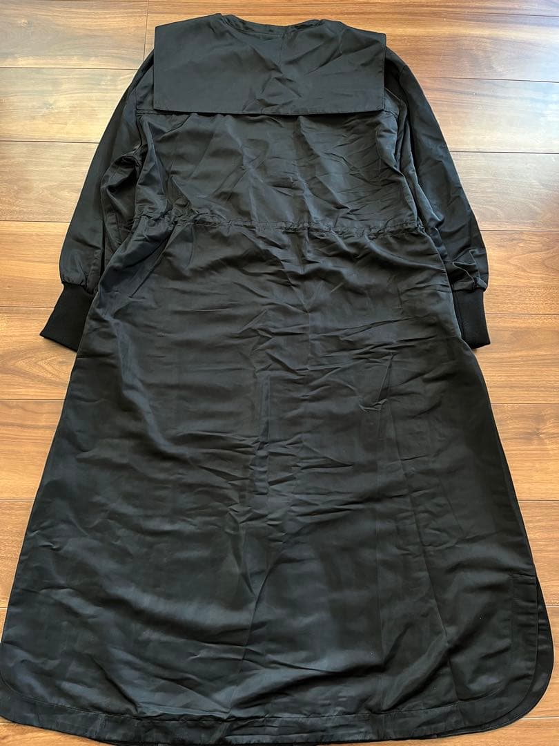 【タグ未使用】SUM1 STYLEスミ スタイル 襟付き2WAY馬刺繍コート 黒