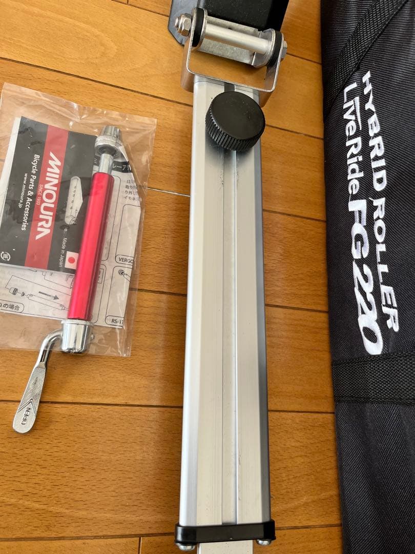 アクセサリー MINOURA Hybrid Roller LiveRide FG220