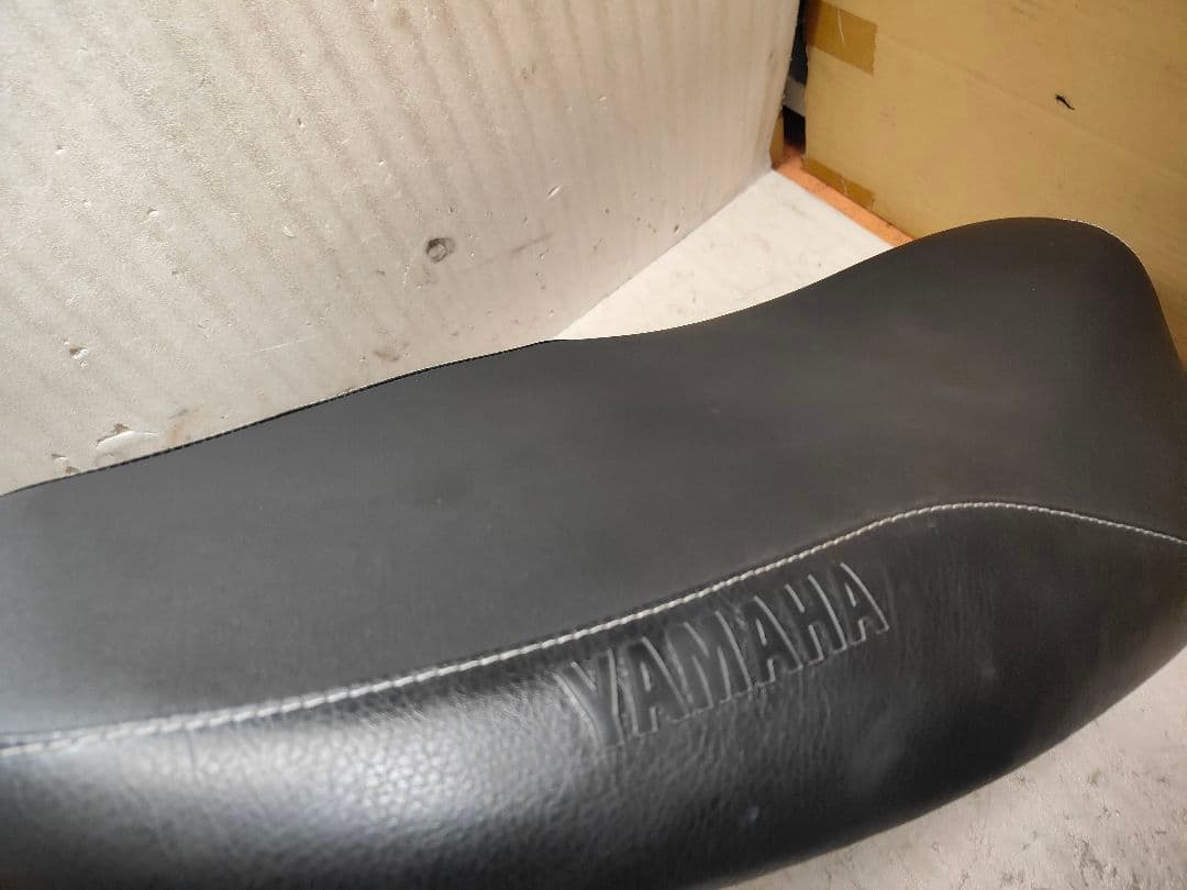 SE44J 3型 台湾シグナスX 純正シートあんこ抜き
