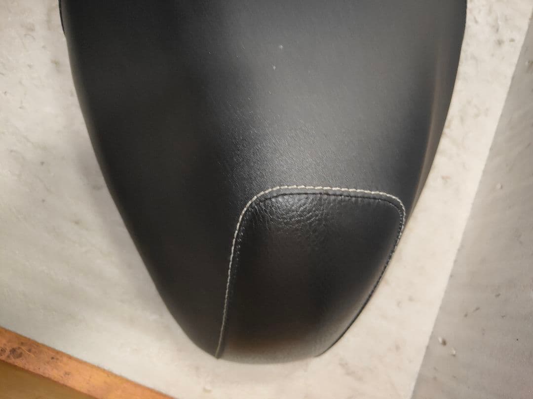 SE44J 3型 台湾シグナスX 純正シートあんこ抜き