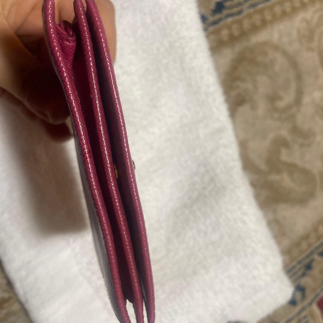 PRADA ピンク名刺入れ