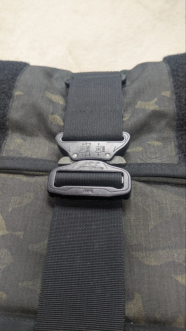 mission workshop vandal カモ　cobraバックル