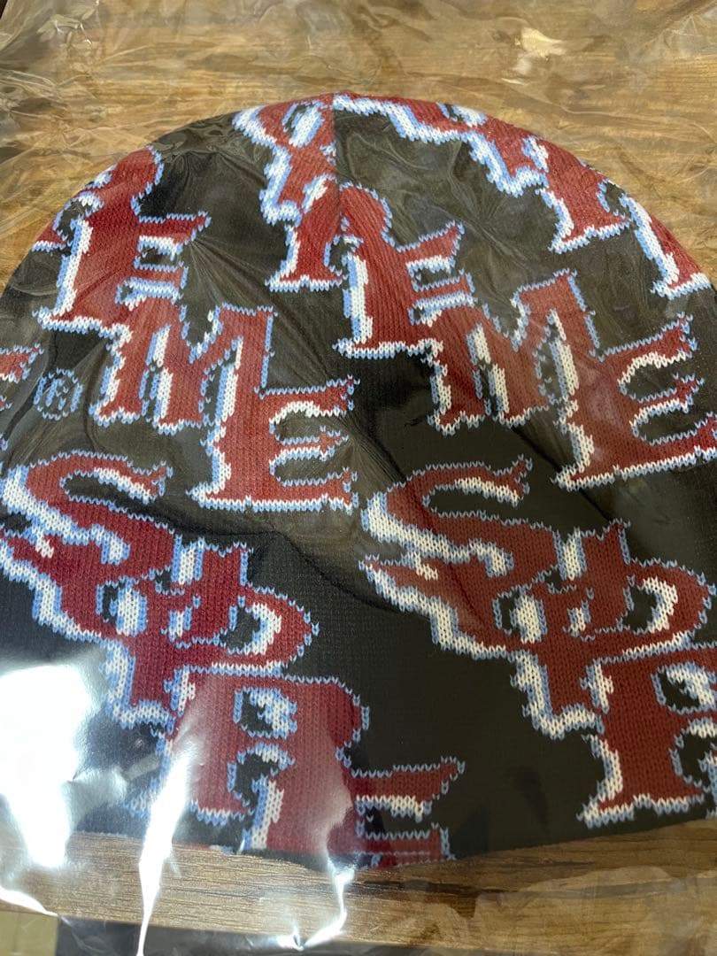 supreme Slanted Gothic Outline Beanie 新品