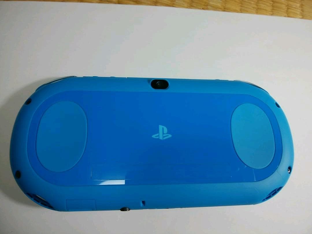 vita2000　マイクラソフト付　ケーブル無しセット