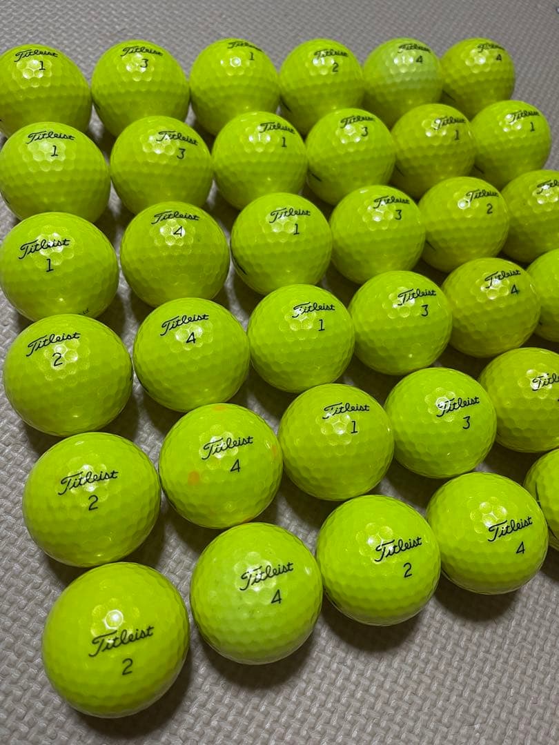 美品　Titleist Pro V1 蛍光イエロー　ロストボール35個