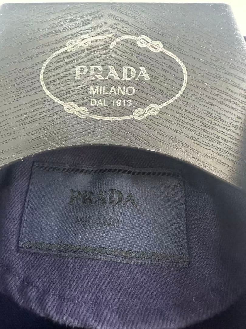 PRADA ネイビー ジャケット Mサイズ
