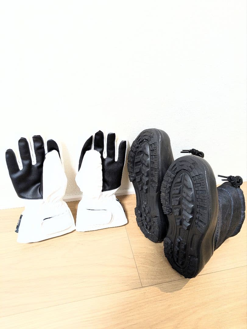 子ども用スキーウェア 上下120＆ブーツ19cm ＆ 手袋 4点セット