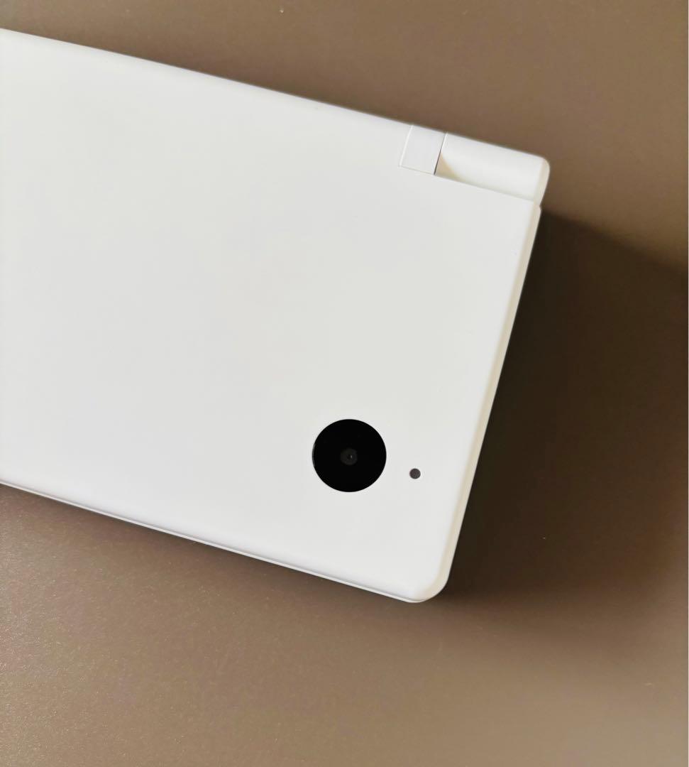 ニンテンドーDSi ホワイト ほぼ未使用