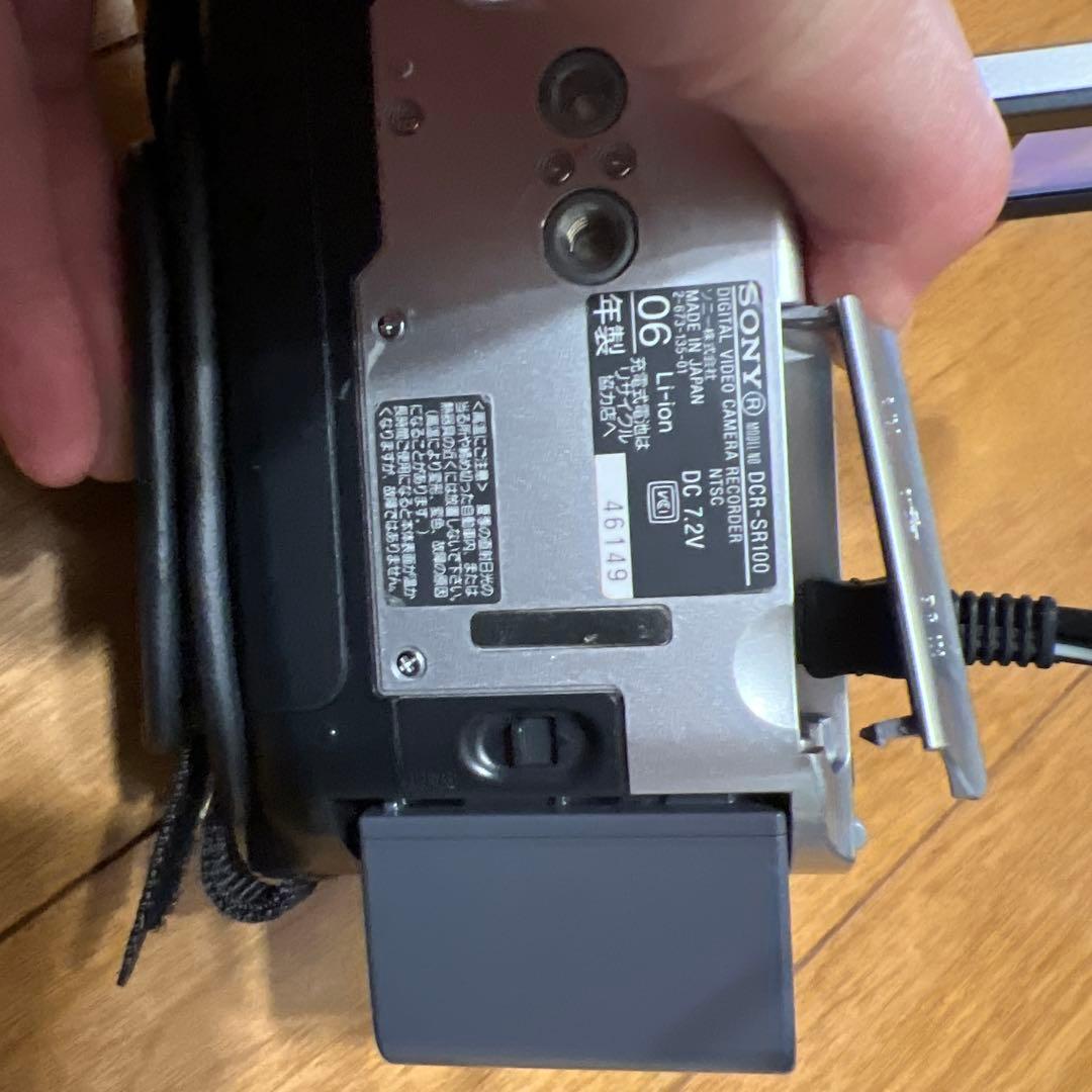 【動作品】SONY HANDYCAM ソニー　ハンディカム　DCR-SR100