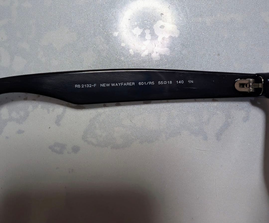 Ray-Ban　【 NEW WAYFARER ニューウェイファーラー】