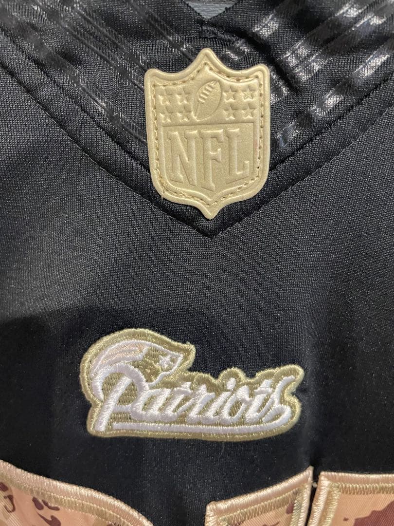 NFLペイトリオッツサルートトゥサービスゲームシャツ