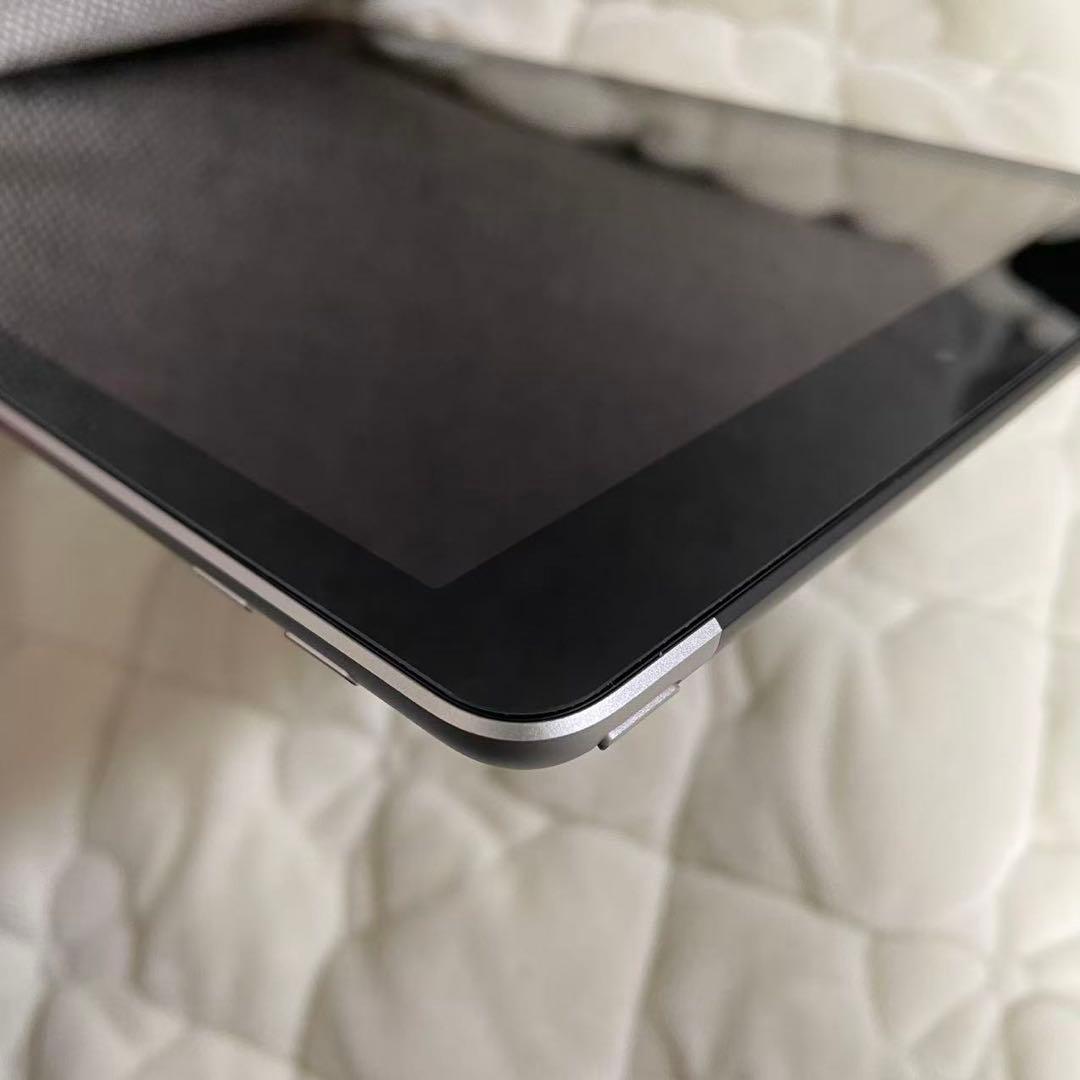 【美品】　ipad 第5世代 9.7 inch大画面　32GB 大容量 本体のみ