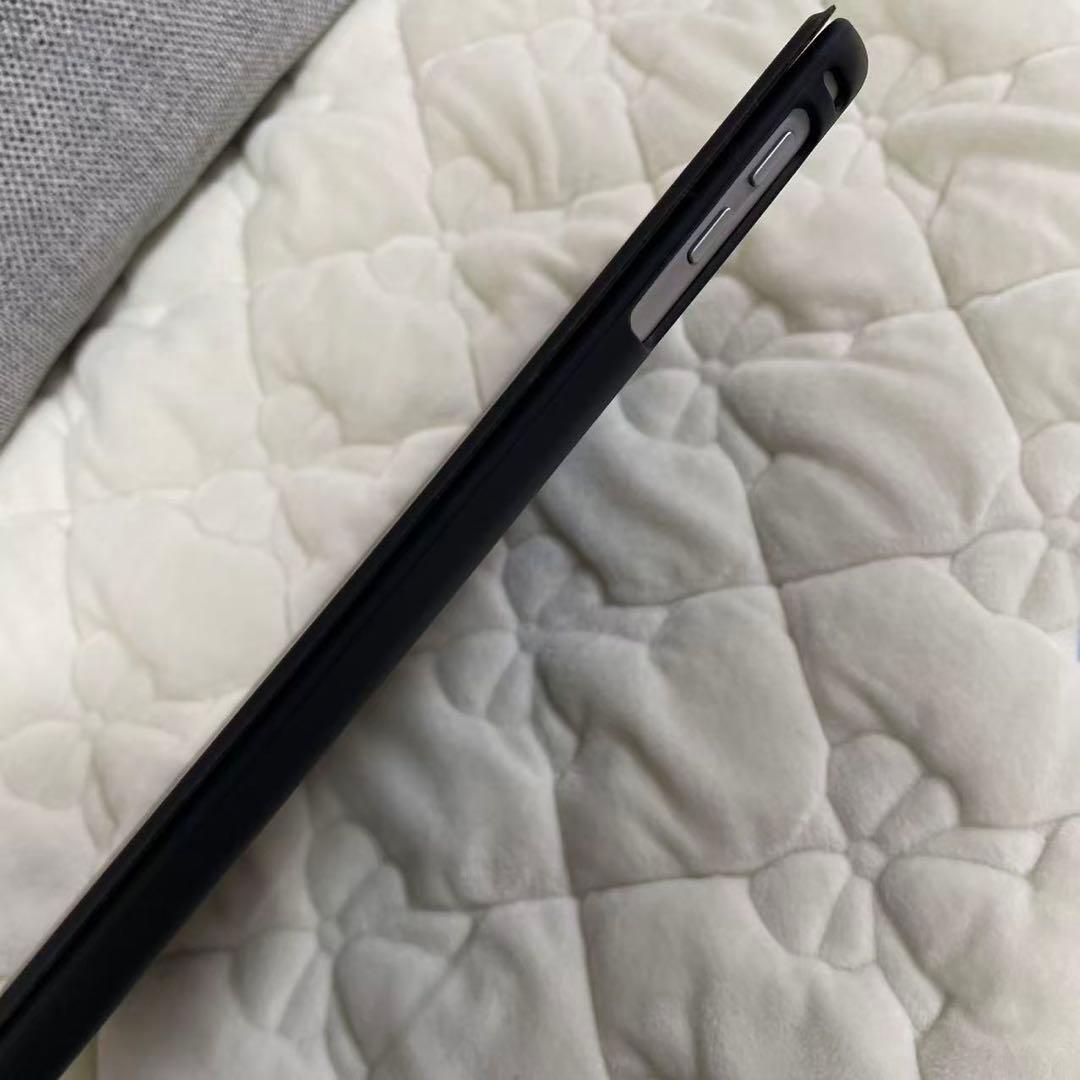 【美品】　ipad 第5世代 9.7 inch大画面　32GB 大容量 本体のみ