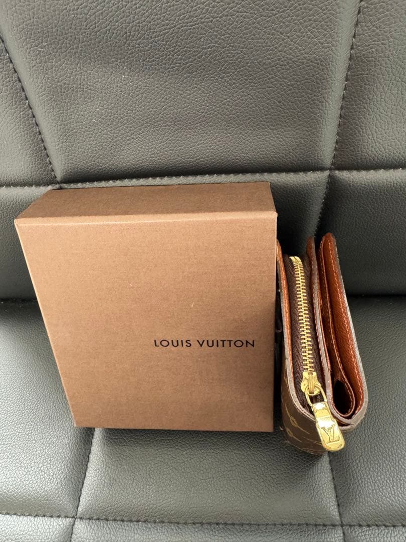 【値下げ】LOUIS VUITTON コンパクト・ジップ