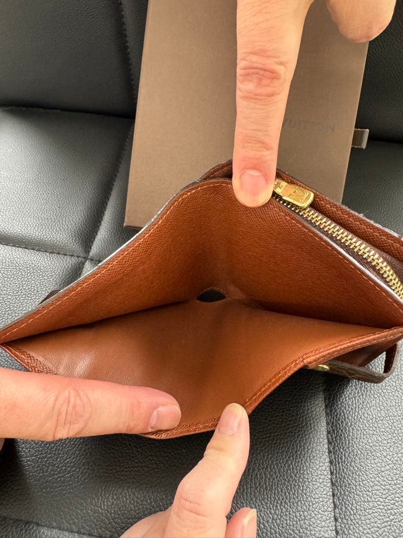 【値下げ】LOUIS VUITTON コンパクト・ジップ