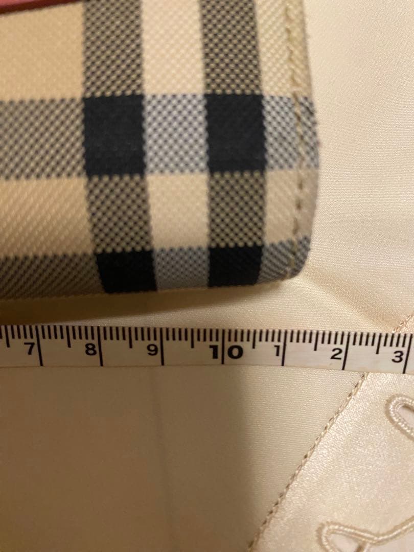Burberry 折財布　レッド