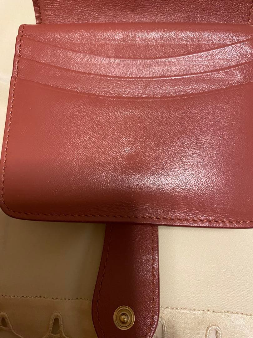 Burberry 折財布　レッド