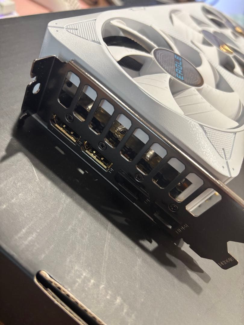 RTX5070 グラフィックボード GDDR7 12GB ギガバイト