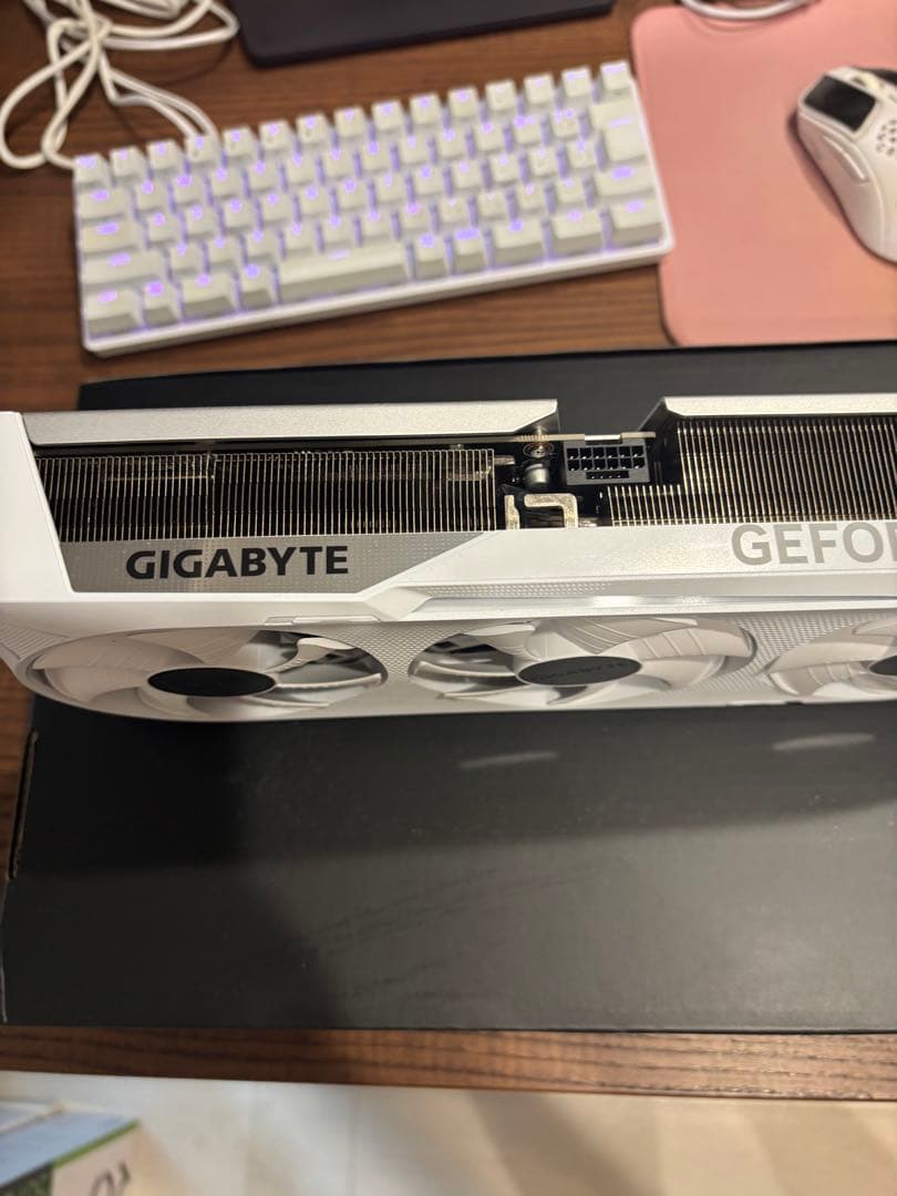 RTX5070 グラフィックボード GDDR7 12GB ギガバイト