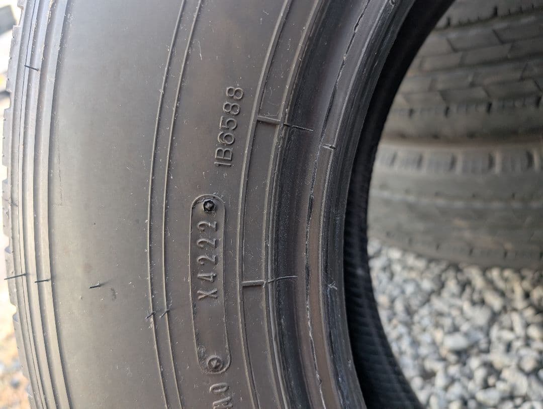 中古タイヤトラック用205/85r16 6本セット