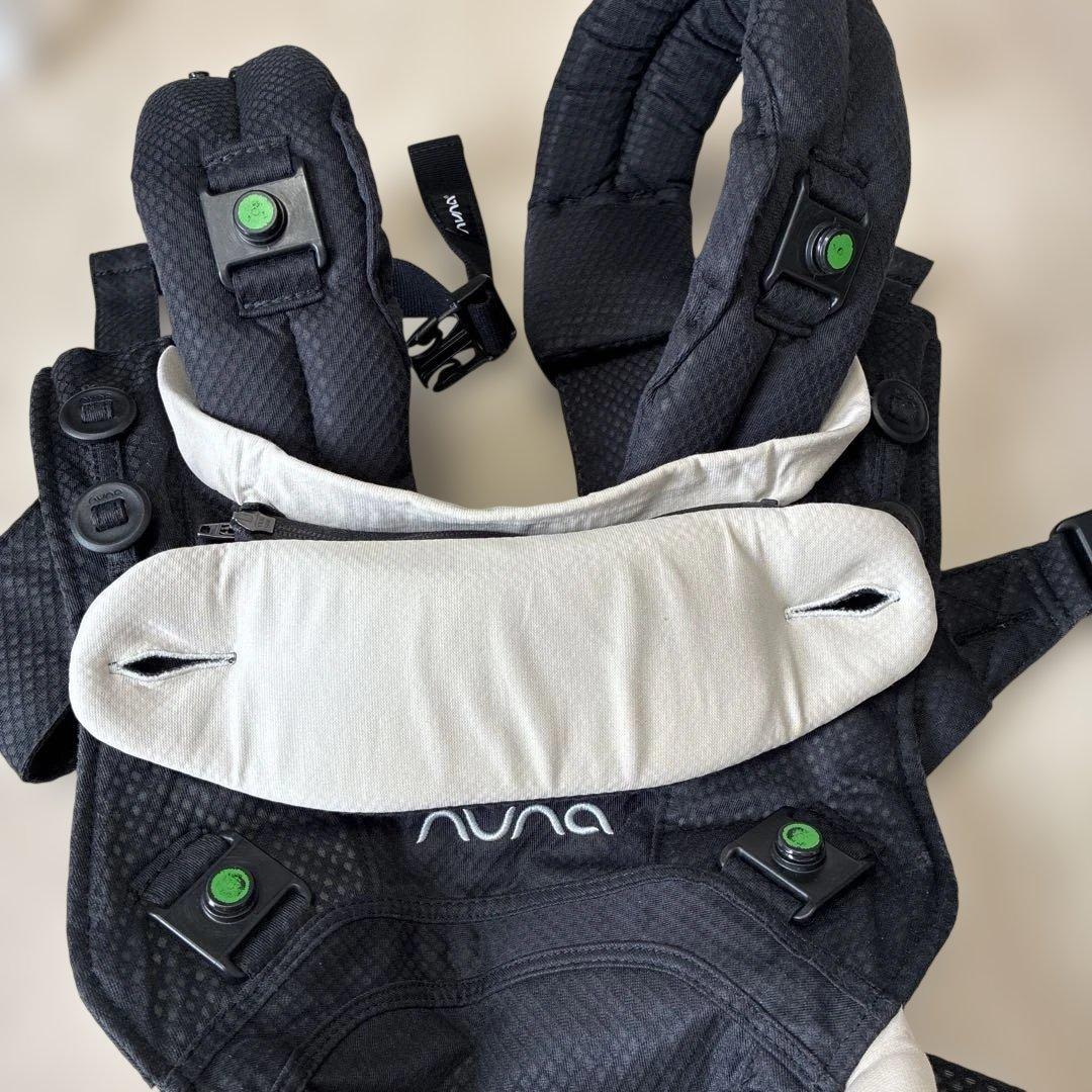 NUNA cudl clik 抱っこひも　キャビア　ヌナカドルクリックブラック