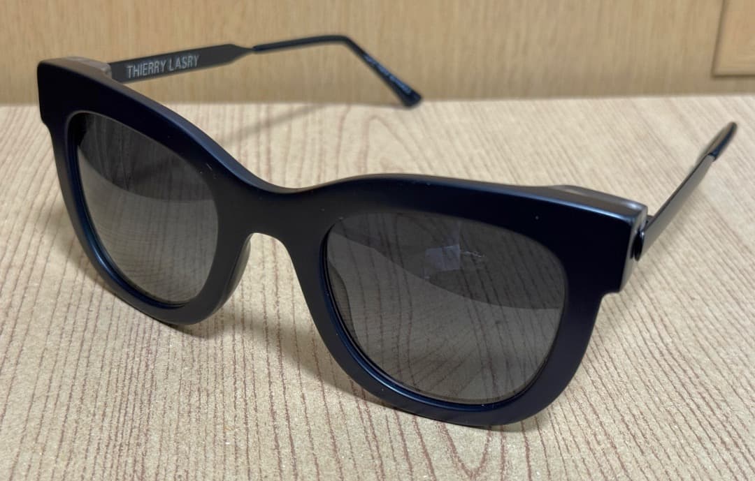 小物 THIERRY LASRY \"sexxxy\" Limited EDITION