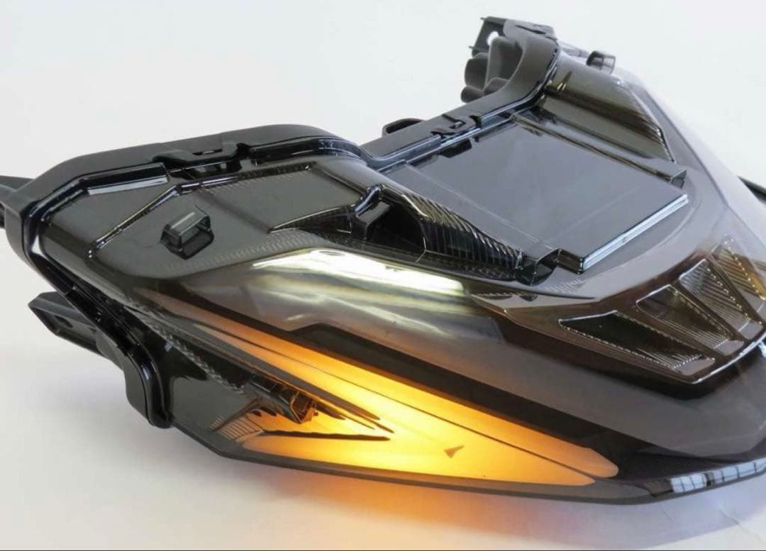 PCX JK05 JK06 KF47 2021以降LEDテール流れるウインカー